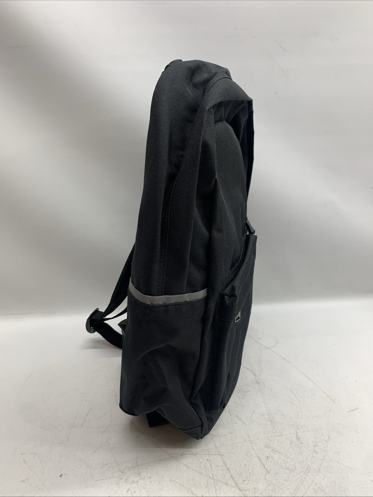 Carhartt Classic Backpack 21L Black One Size B0000553 for Men and Women Unisex