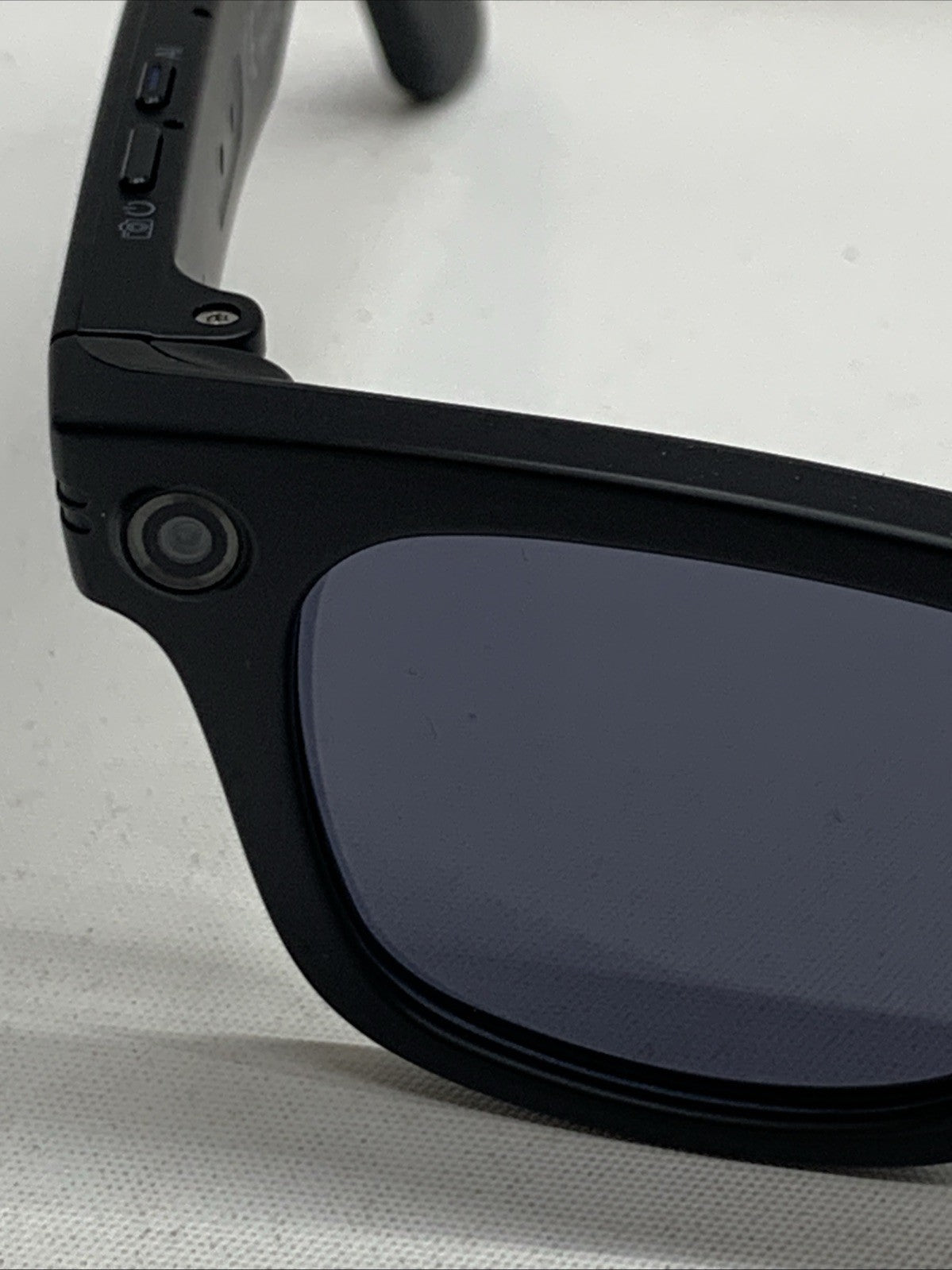 W610 Smart Glasses Black Frame Sunglasses Dual-mic Noise Cancellation w/Camera