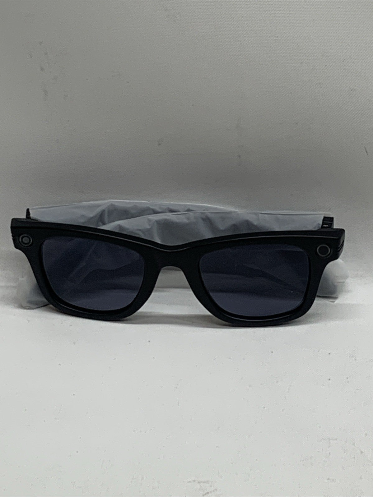 W610 Smart Glasses Black Frame Sunglasses Dual-mic Noise Cancellation w/Camera
