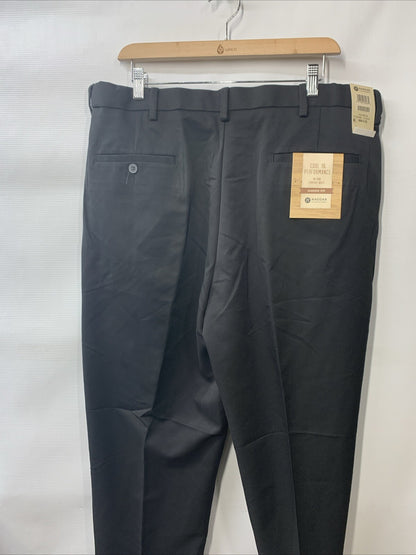 Haggar Men's Cool 18 Classic fit Hidden Expandable Waist Pants 38 x 32 Black