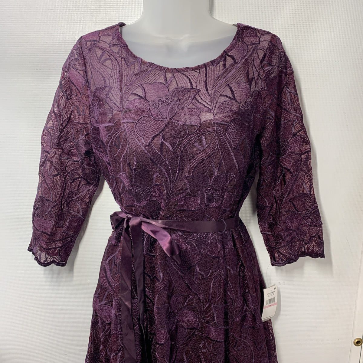Alex Evenings Women's Tea Length Embroidered Cocktail Dress Wedding Guest 10P
