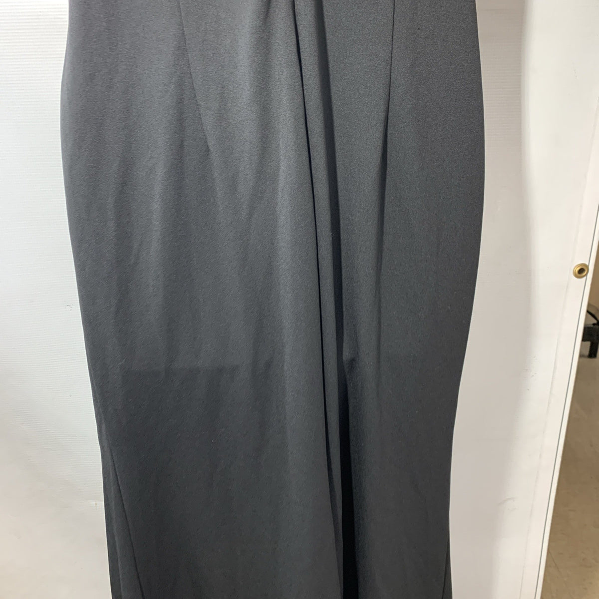 Betsy & Adam Off Shoulder Gown 8 Champagne Black Mikado Pleated Empire Size 16