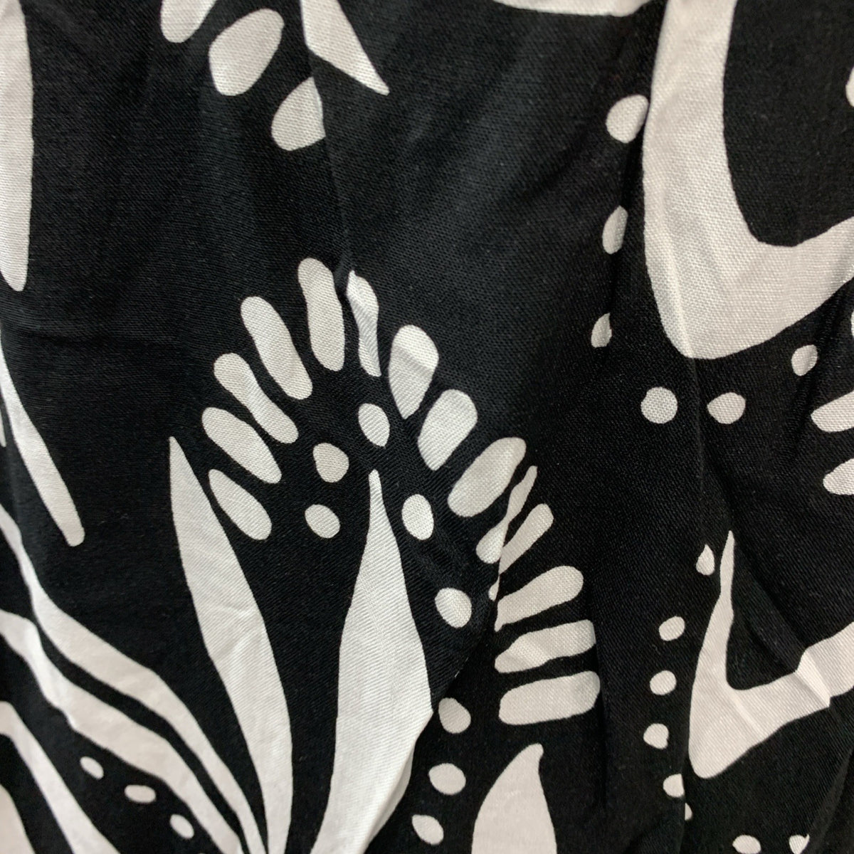 Vince Camuto Women's Sleeveless V-Neck Tiered Maxi Dress Rich Black Casual Large