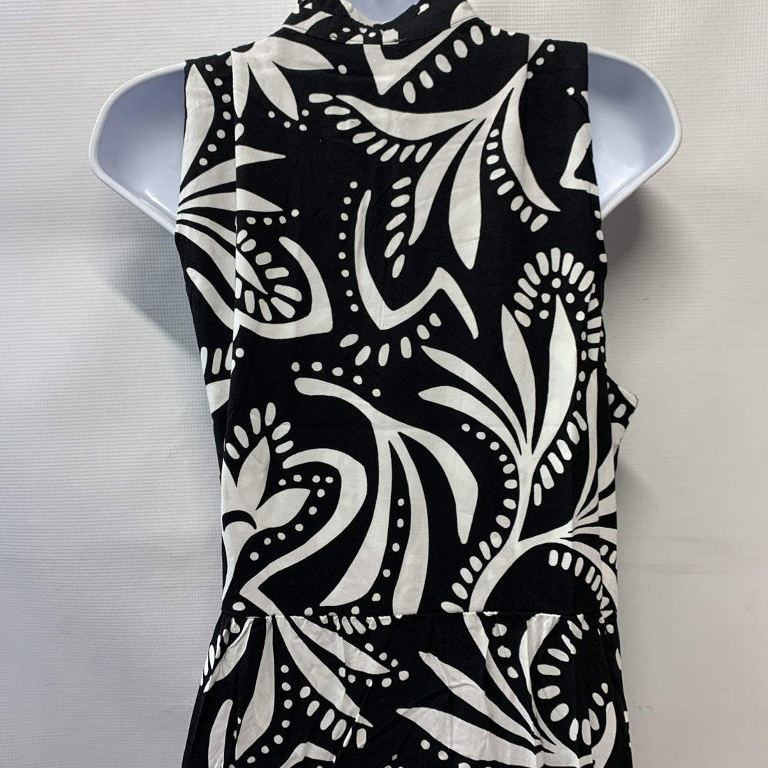 Vince Camuto Women's Sleeveless V-Neck Tiered Maxi Dress Rich Black Casual Large