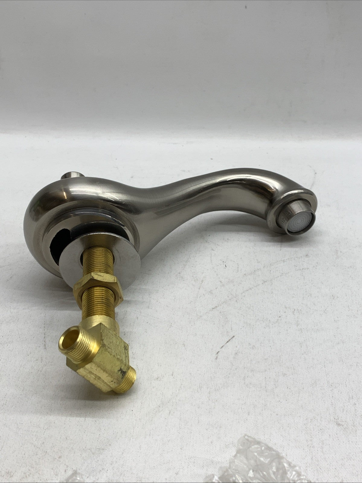 Kingston Brass KS1161 Heritage Lavatory Faucet with Metal Cross Handle Polished