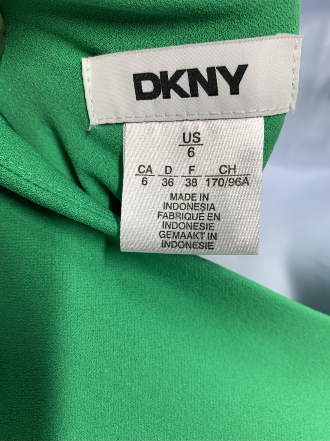DKNY Women's Short Sleeve Boat Neck Side Ruched Dress Elegant Apple Green 6
