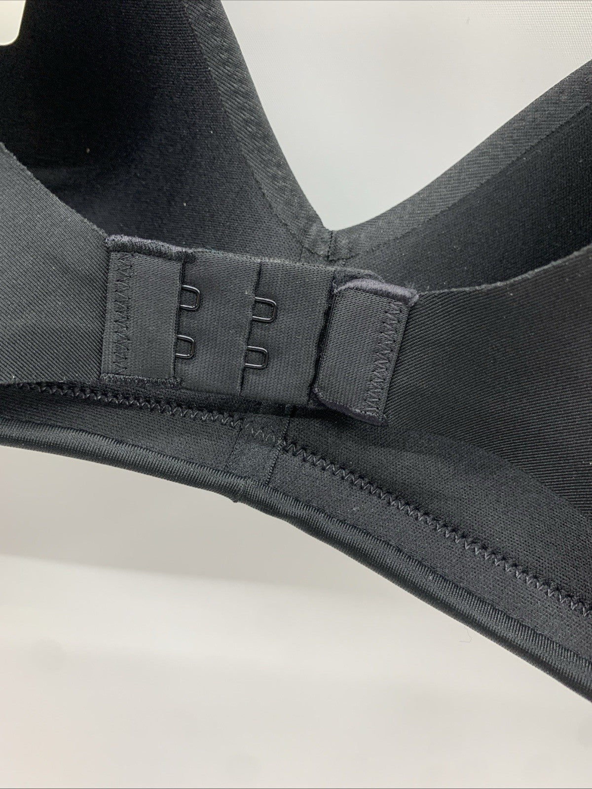 Warners 01056 No Side Effects Contour Bra Lined Wire Free Womens Size 36C Black