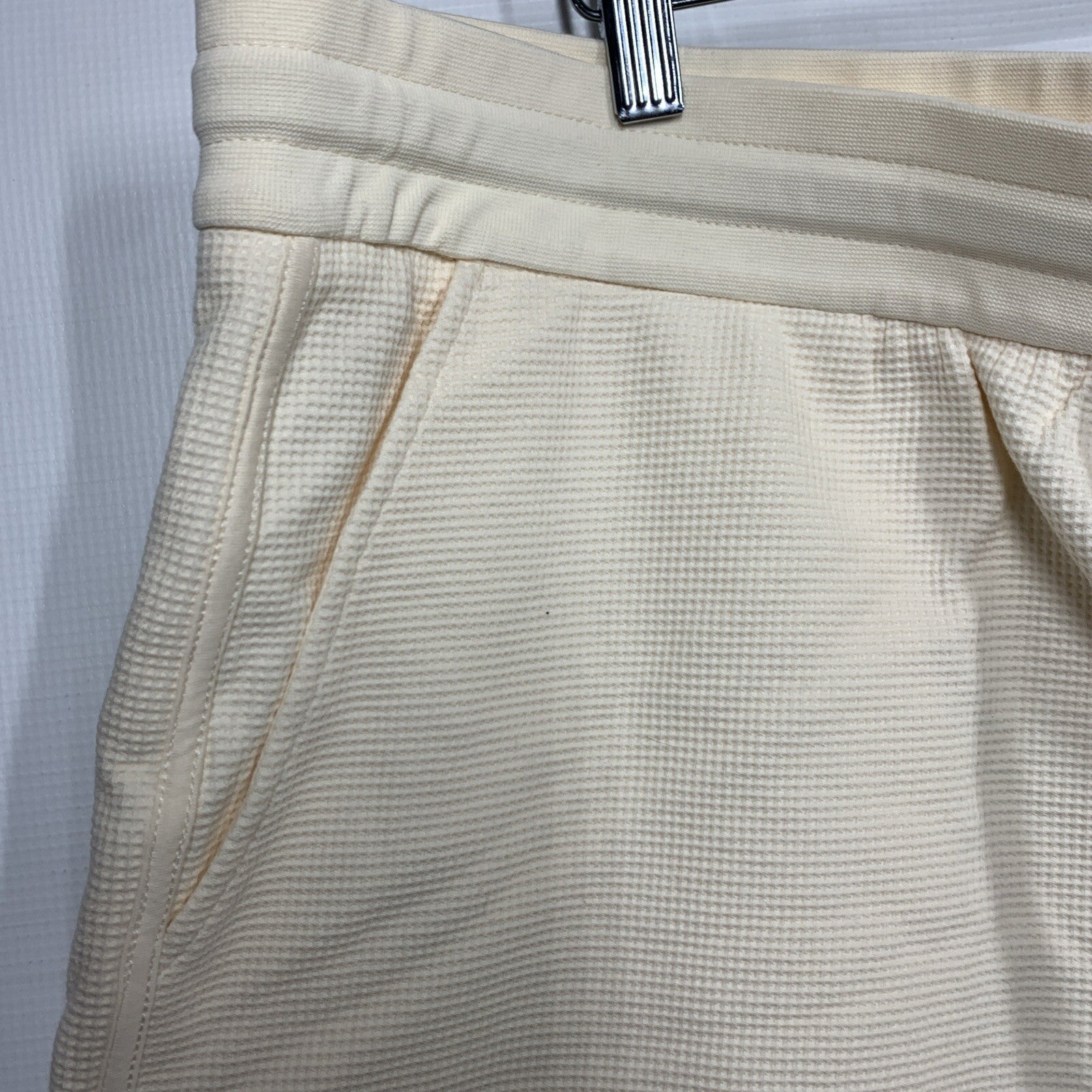 Armani Exchange Mens Drawstring Waffle Shorts Size 2XL Cream Casual with Pockets
