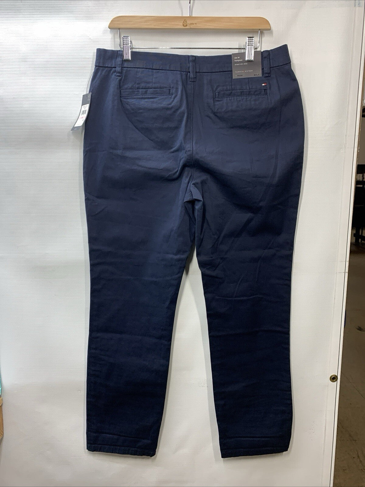 Tommy Hilfiger Women's Hampton Chino Lightweight Long Pants Relaxed Fit 10 Blue