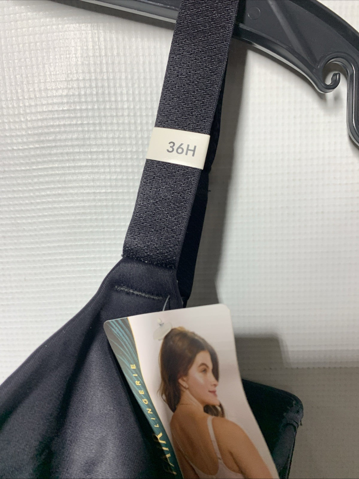 Vanity Fair 76080 Womens Beauty Back Smoothing Minimizer Bra Underwire 36H Black