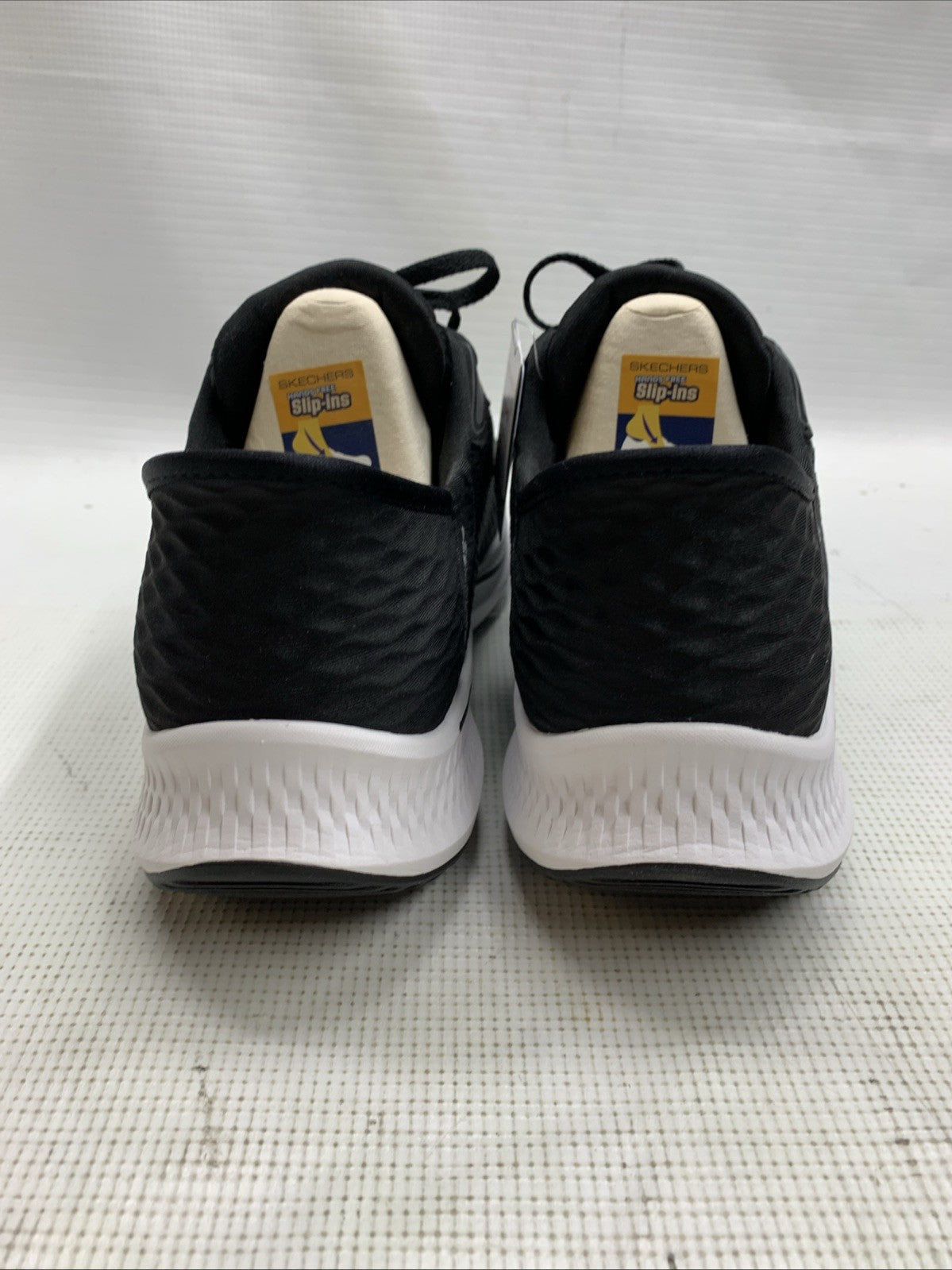 Women's SKECHERS Go Run Consistent 2.0 Endure Sneaker 128615/BKSL Black Size 10