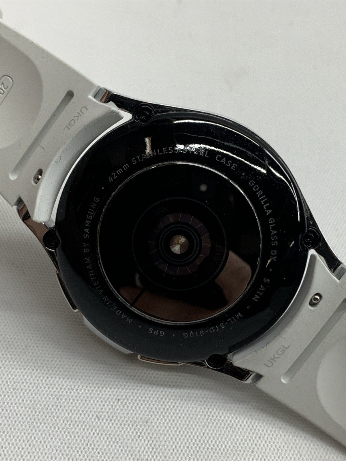 Samsung Galaxy Watch 4 Classic 42mm Smartwatch Bluetooth Silver R880 Small/Med