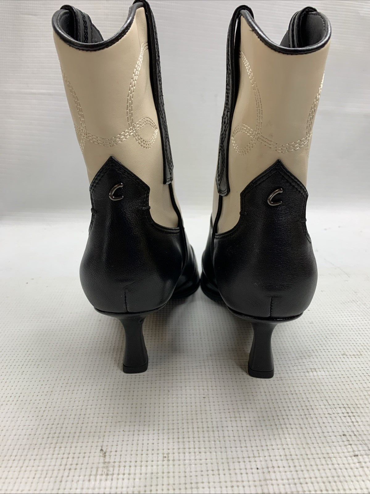 Circus NY by Sam Edelman Women's Yolanda Western Heel Boot Size 6 Black Vanilla
