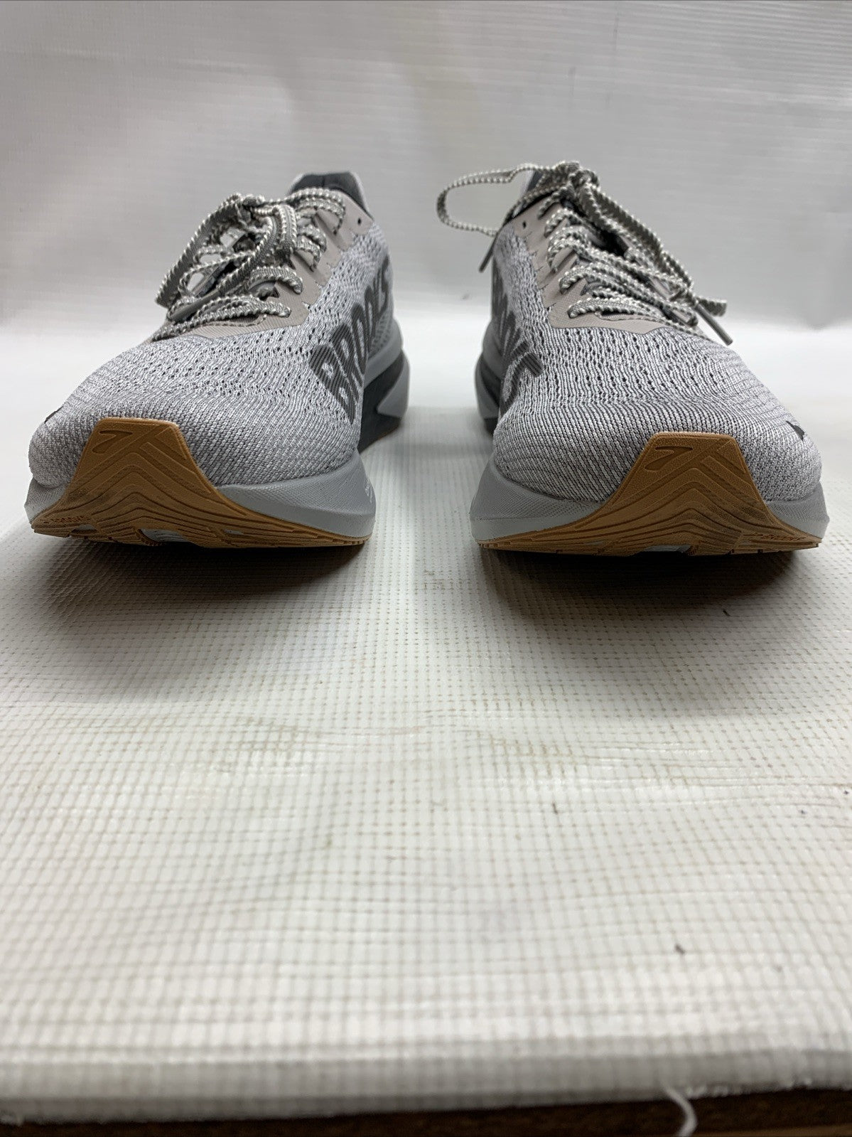 Brooks Hyperion 2 Women’s 11 Gray Running Athletic Sneakers Lace-up Breathable