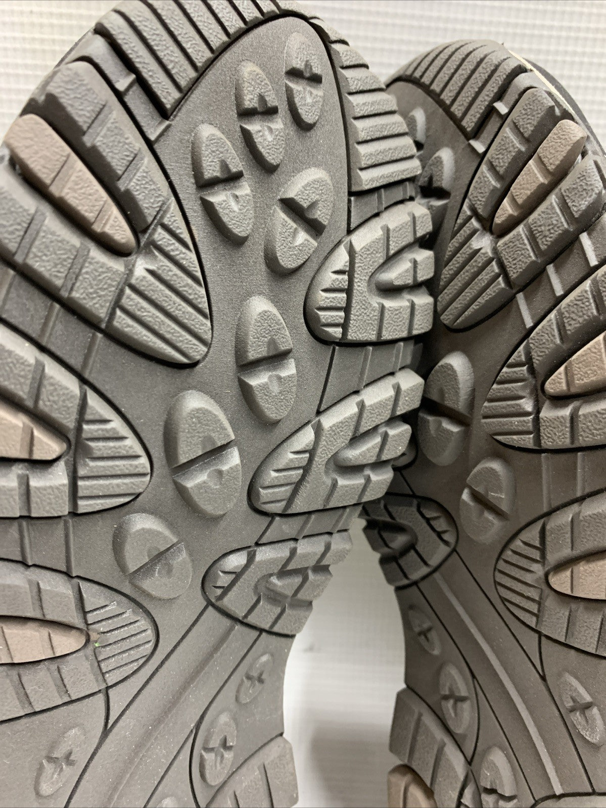 Merrell Moab 3 Shoes Womens 7 Gray Suede Vibram Low Top Hiking Outdoor Sneaker