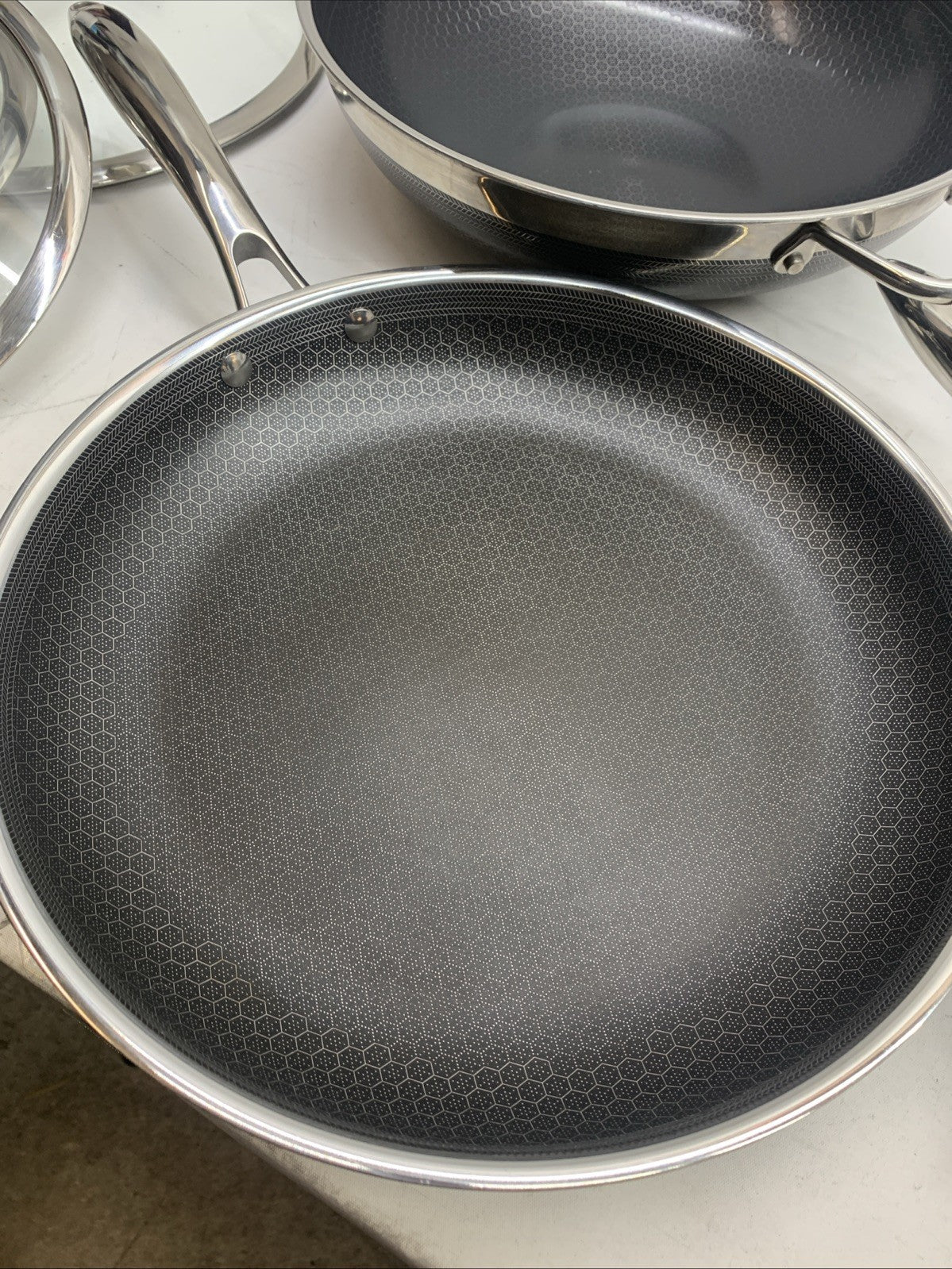 HexClad Hybrid 7-Piece  Nonstick Cookware Pan Set Cooking with Lid and wok USED