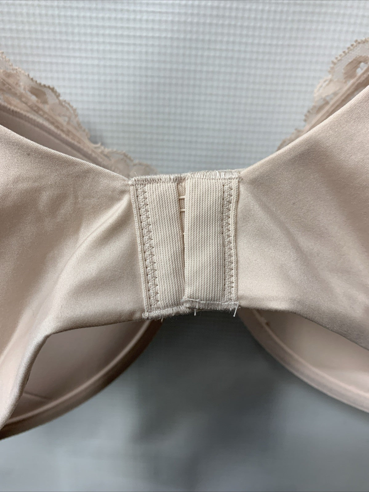 Bali DF0084 One Smooth U Comfort Stretch Lace Underwire Bra 36D Full-Coverage