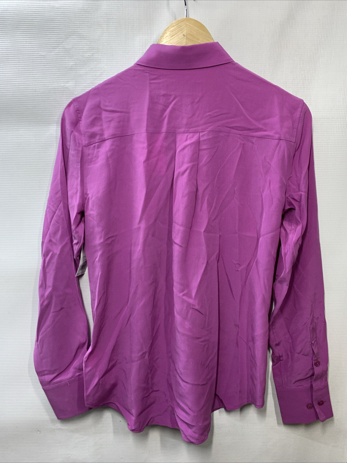 Equipment Women's Slim Signature Long Sleeve Top in Willowherb Size S Collared