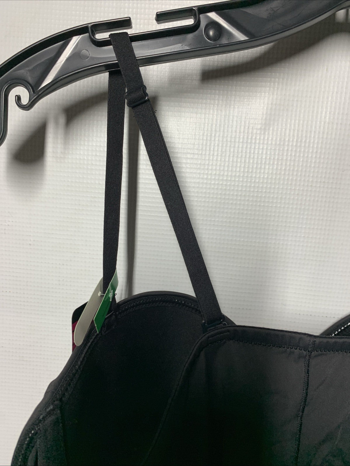 Maidenform DMS131 Firm Control Tummy Shaping Multiway Thong Bodysuit Large Black