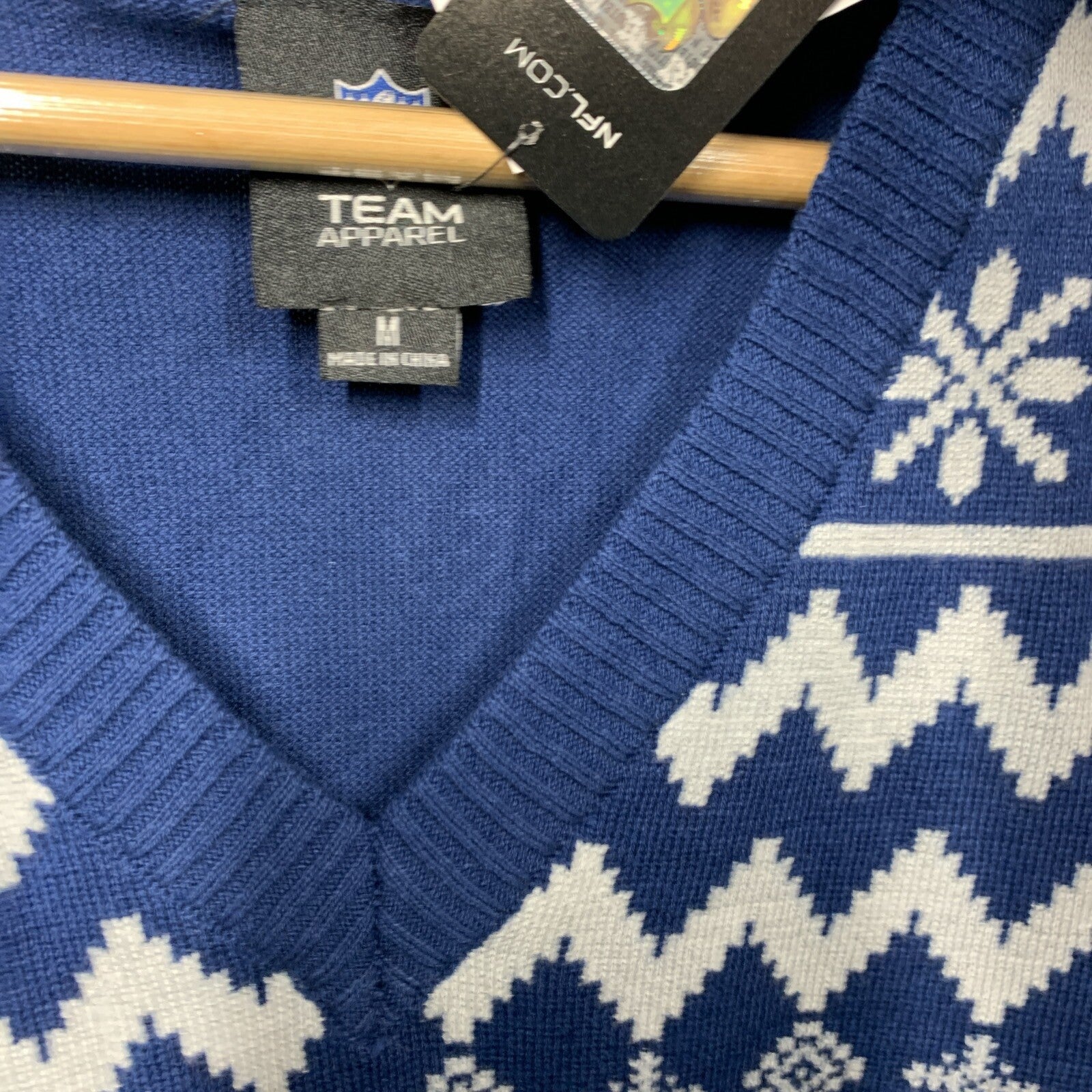 FOCO Womens Med Colts NFL Team Logo Ugly Holiday V-Neck Sweater Navy Long Sleeve