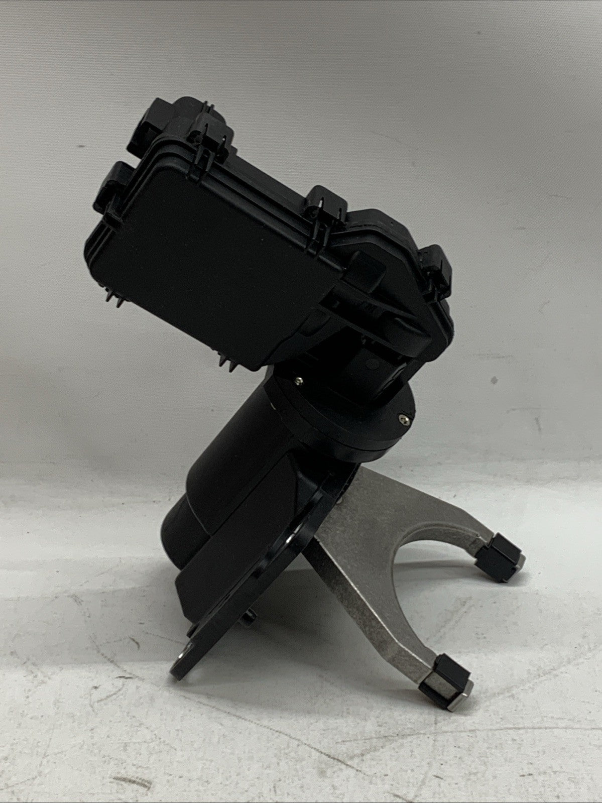 4-Wheel Drive 4WD Front Axle Vacuum Actuator Replacement for Dodge Ram 2500