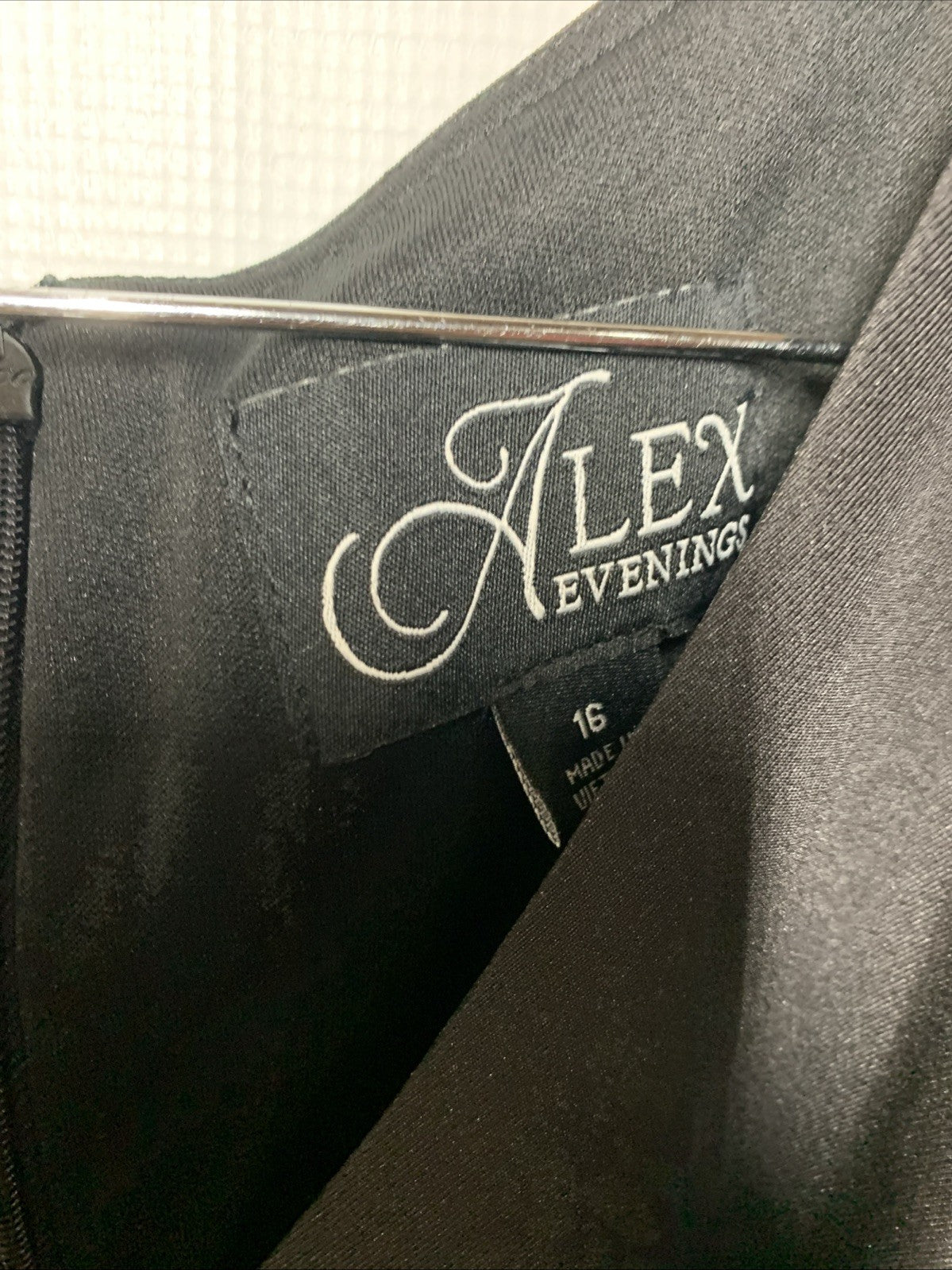 Alex Evenings Women's Long Surplice Dress Black V-neck Party & Cocktail Size 16