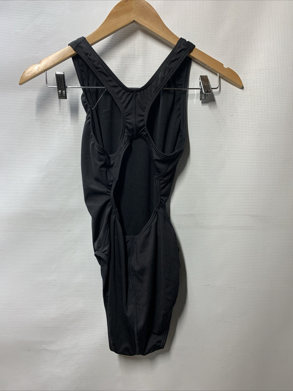 TYR Durafast Black Elite Solid One Piece Swimsuit MDUS7A Size 36 Durable Flexibl