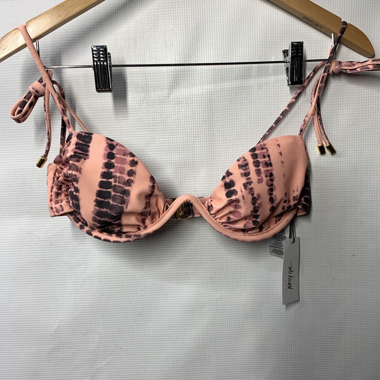 Women's Nasty Gal tie-dye V wire 3-piece maxi skirt bikini set swimwear, size 6, featuring vibrant tie-dye patterns and V wire design.