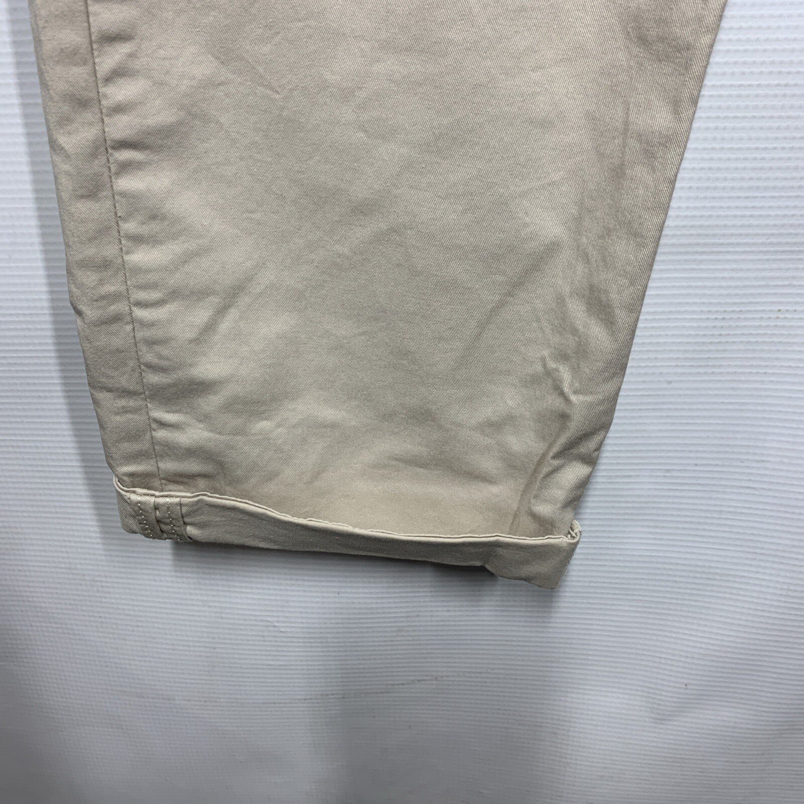 Dockers Weekend Chino Mid Rise Slim Ankle Cotton Khaki Pants Size 31 Long Jean