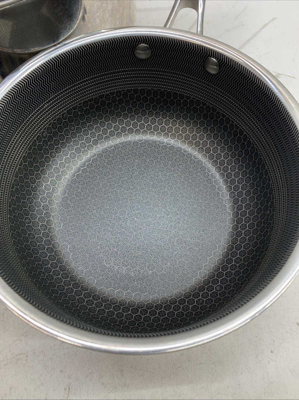 HexClad Hybrid Nonstick 6-Piece Pot Set 8, 3 & 2 Qt Pots with Cover Lids - USED