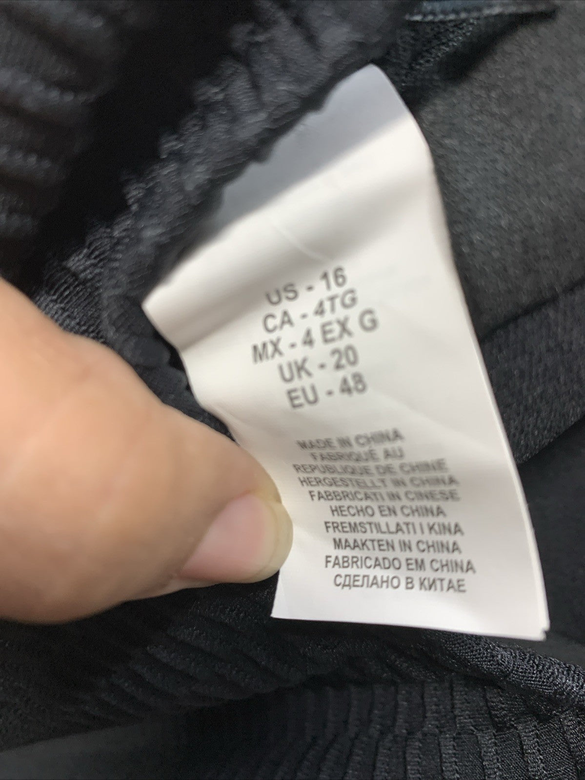 Maxine Of Hollywood Size 16 Solid Texture Spa High Neck Maillot Black UPF 50+