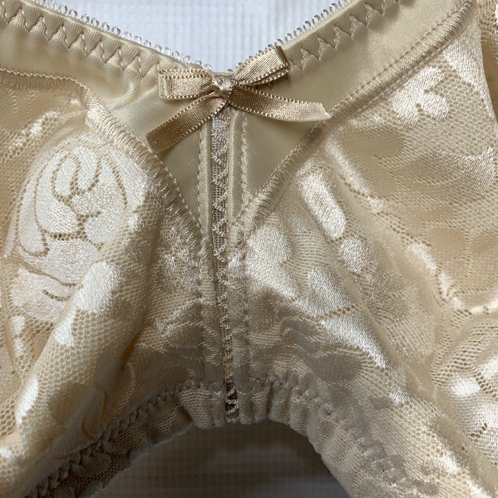 Nude Bali Bra size 38B by The Family Flips featuring double support lace and wireless comfort, designed for women’s intimate wear.