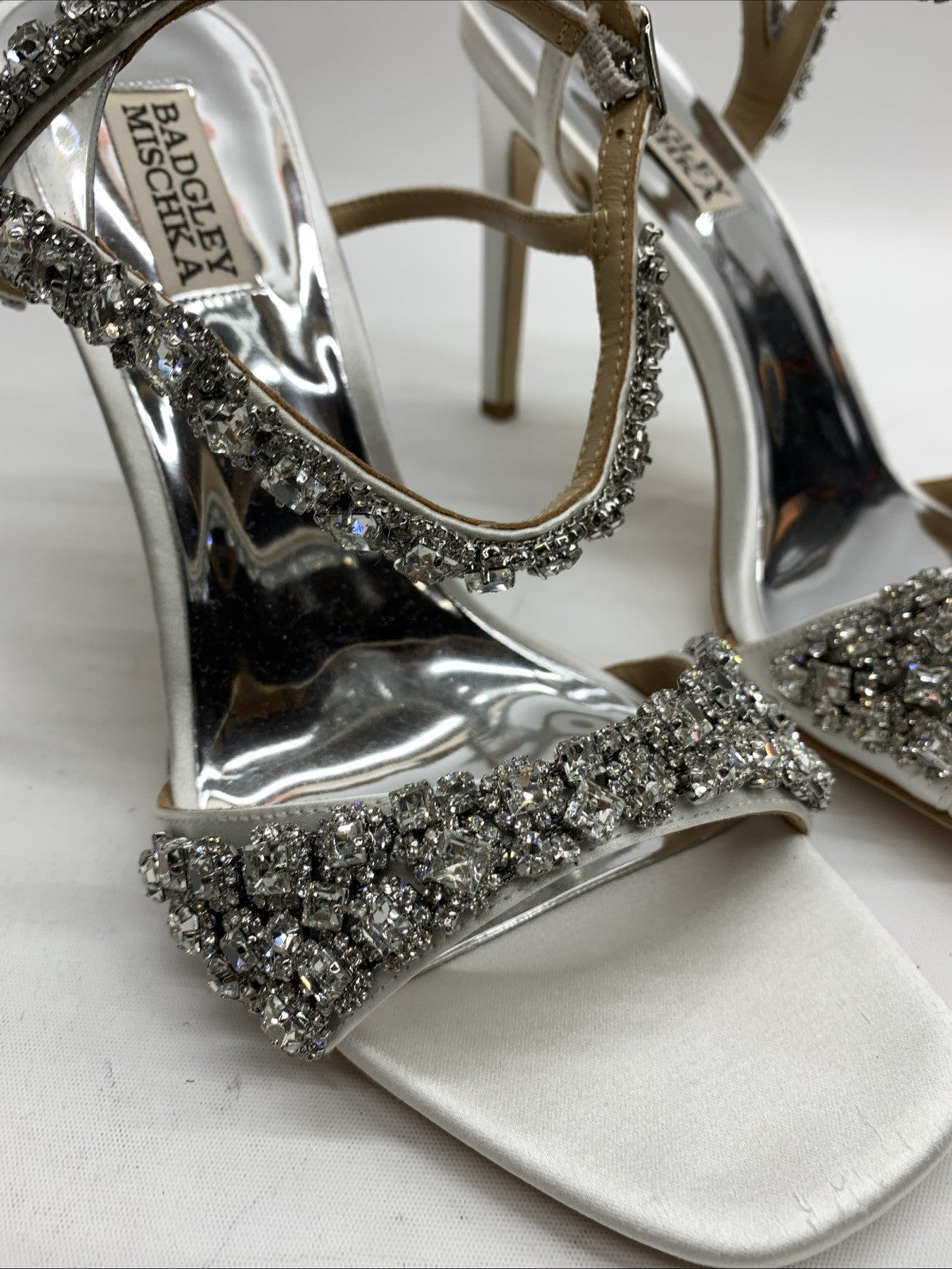 Badgley Mischka Galia Embellished Sandal Heels Jeweled Soft Satin White Size 8