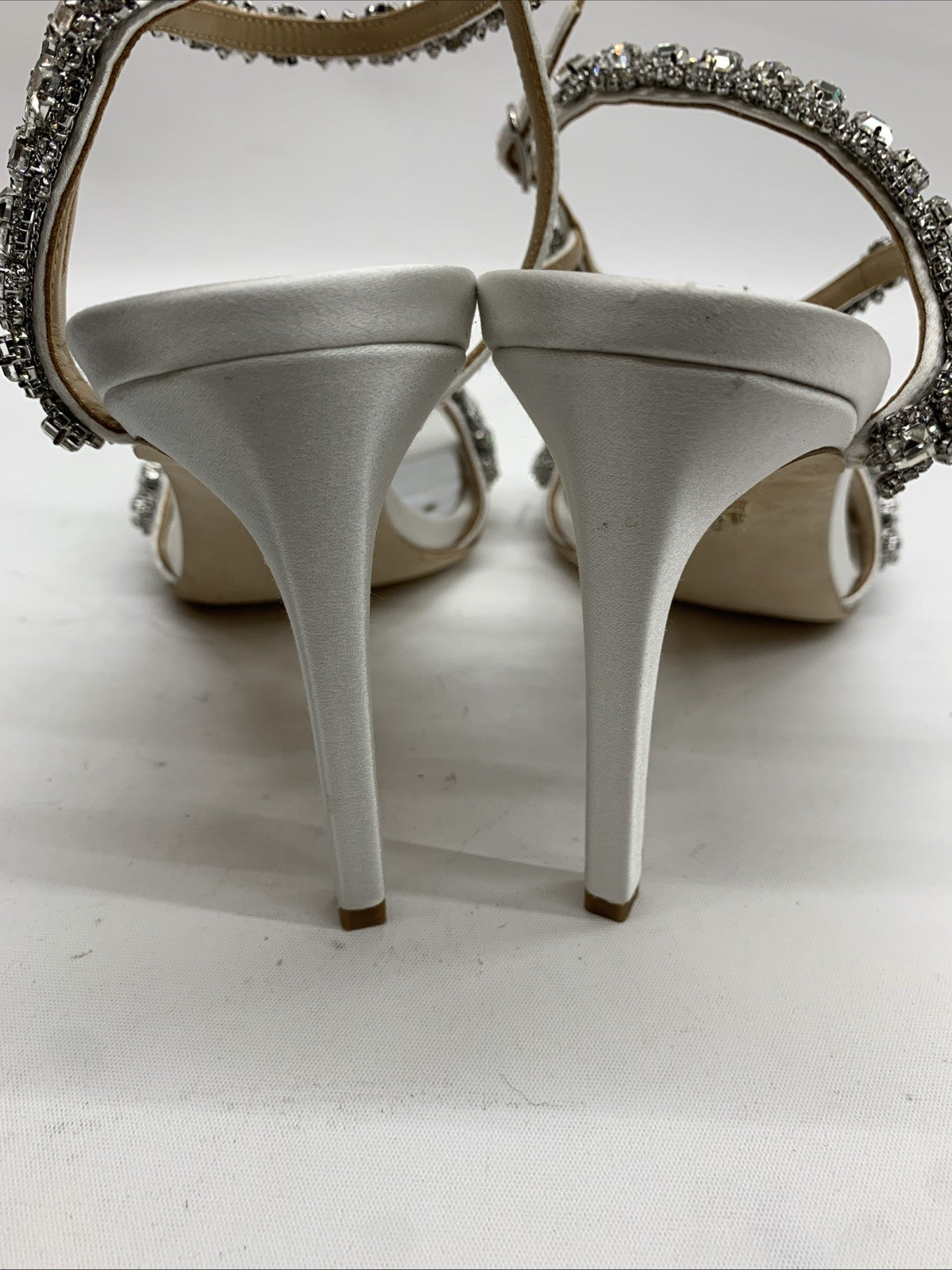 Badgley Mischka Galia Embellished Sandal Heels Jeweled Soft Satin White Size 8