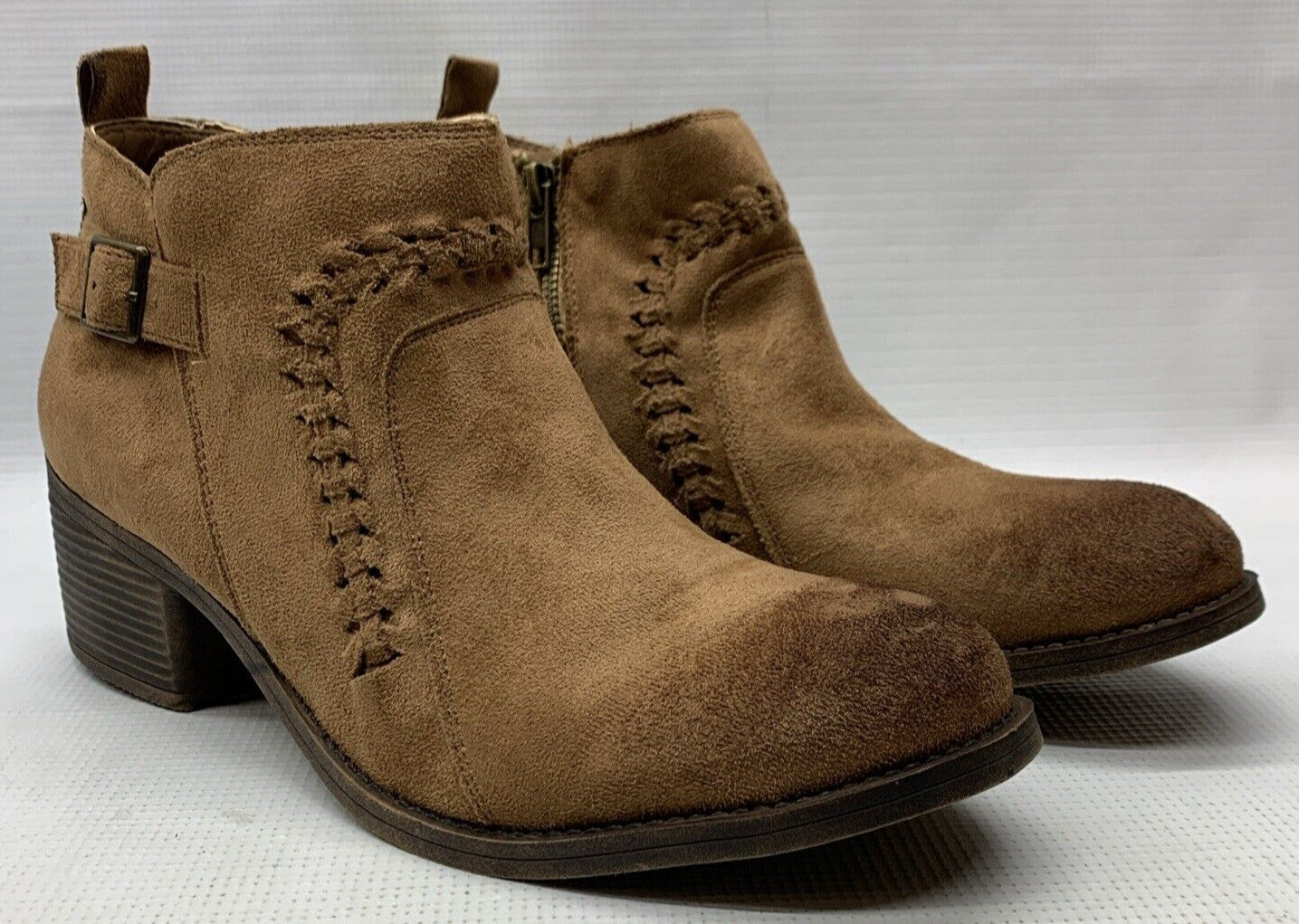Billabong Tan Take A Walk Began Suede Braided Buckle Zip Up Ankle Boot Size 10
