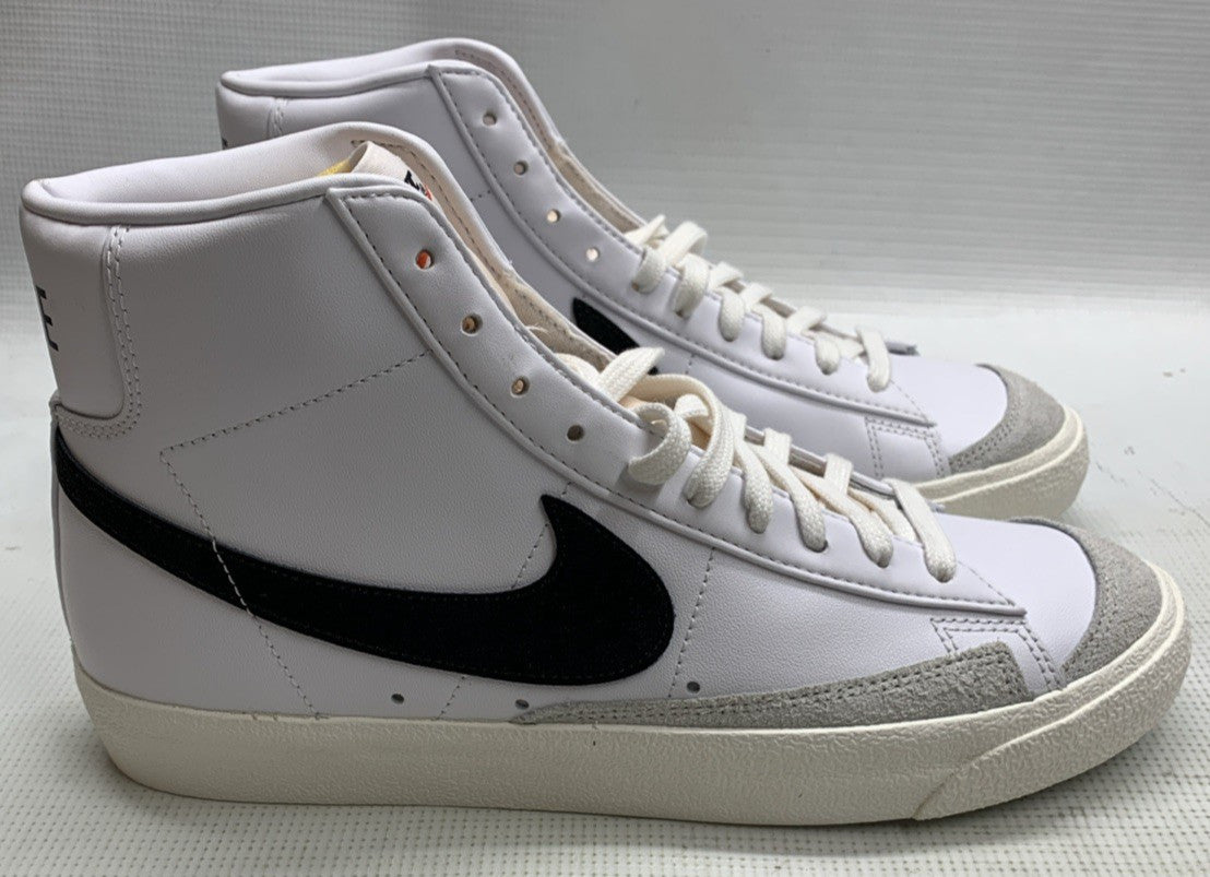 Nike Size 10M Or 11.5 W Mid Blazer 77 Vintage White Black Lace-up