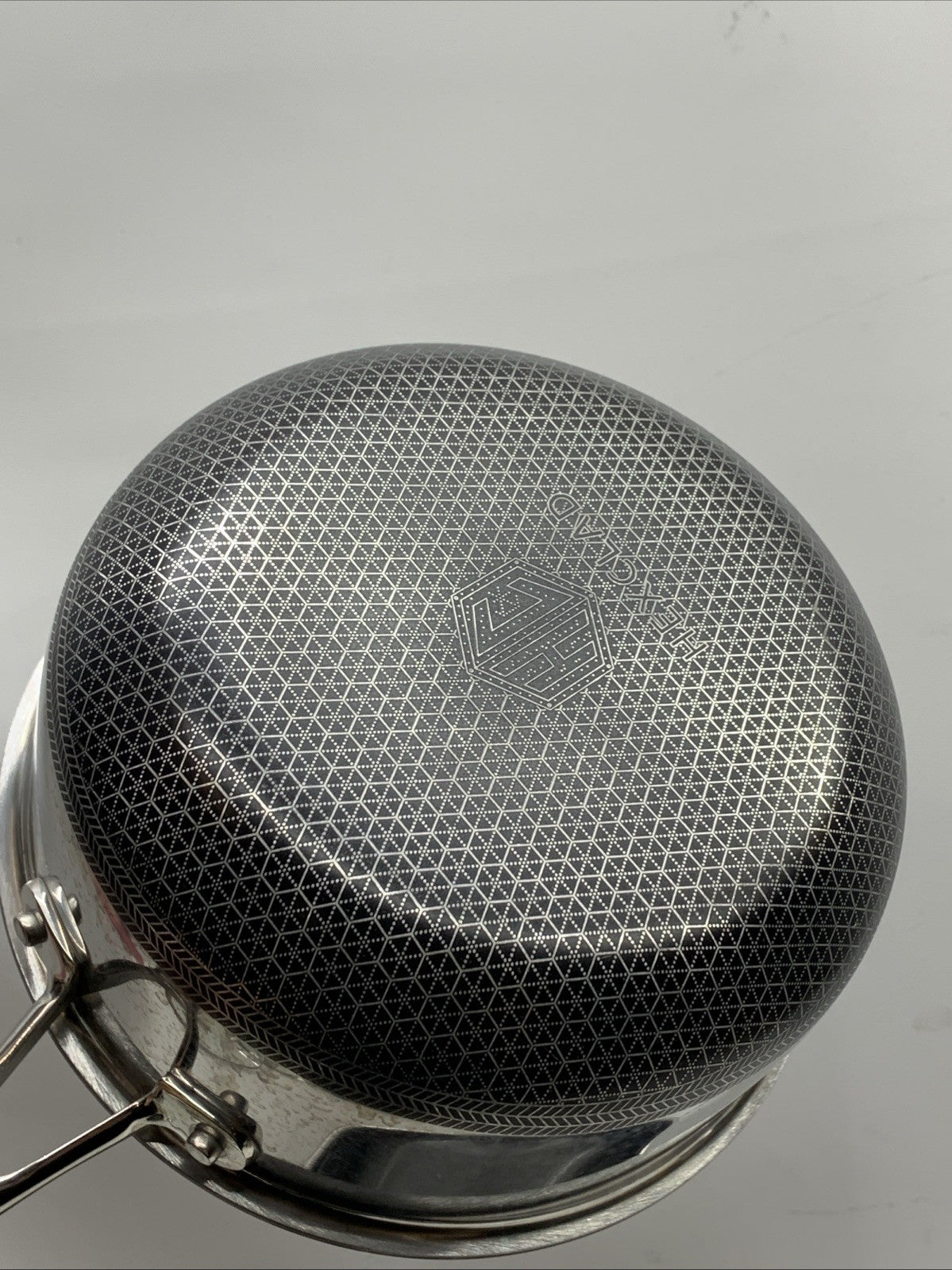 HexClad Hybrid Nonstick 6-Piece Pot Set 8, 3 and 2 Quart with Cover Lids - USED