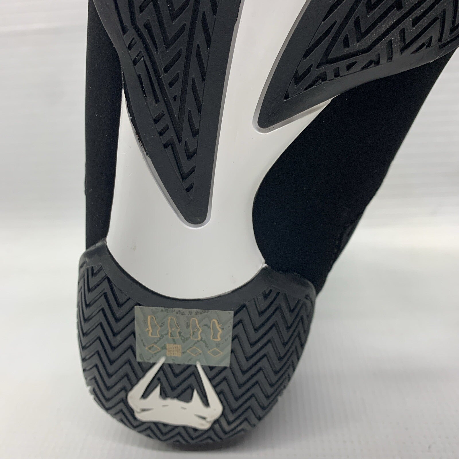 Venum Contender Men’s Size 9 High Top Boxing/MMA Shoes Blac0/wht Mid-cut Lace-up