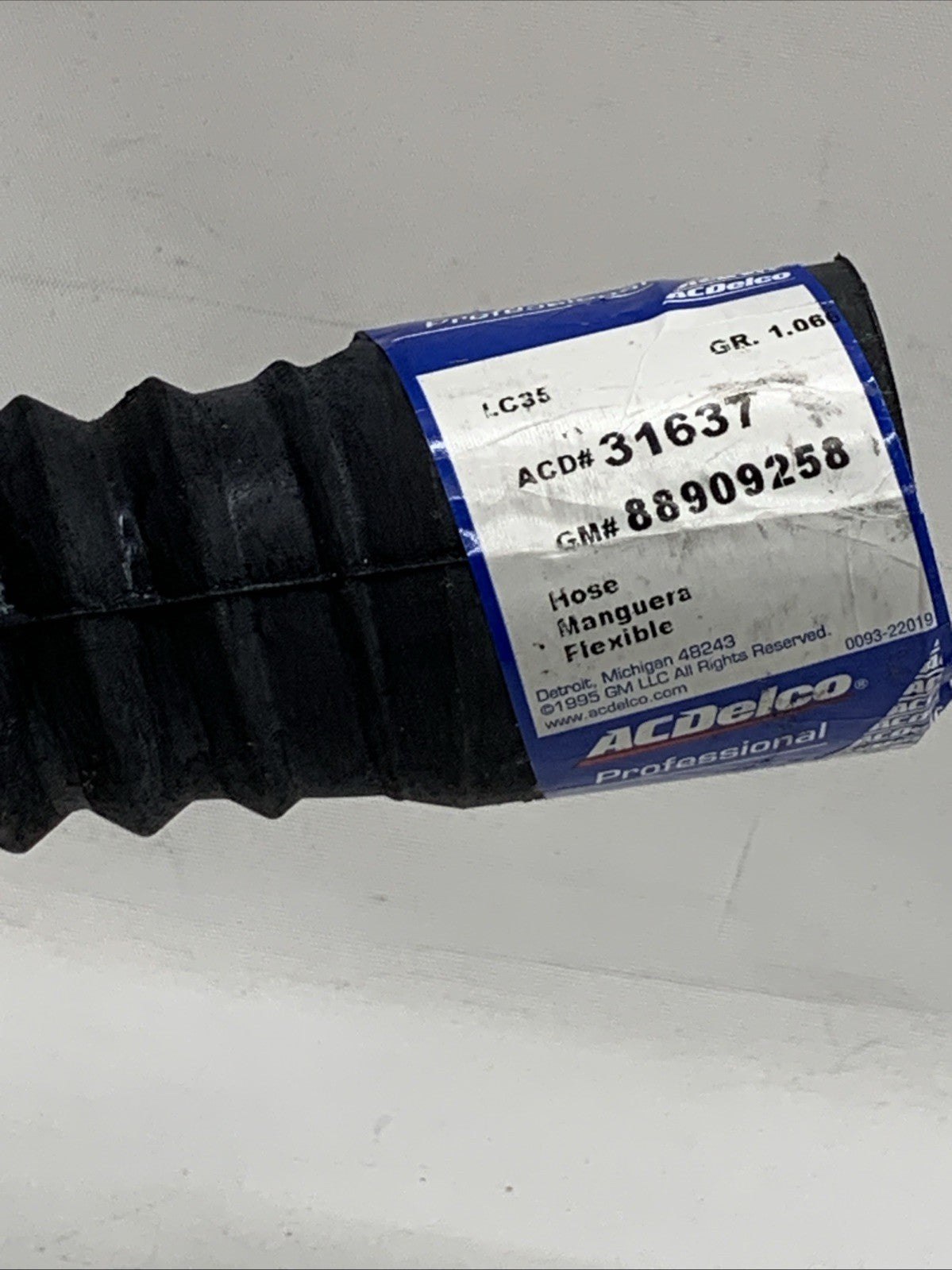 ACDELCO 31637 Professional™ Engine Coolant Radiator Hose Flexible 88909258 Black