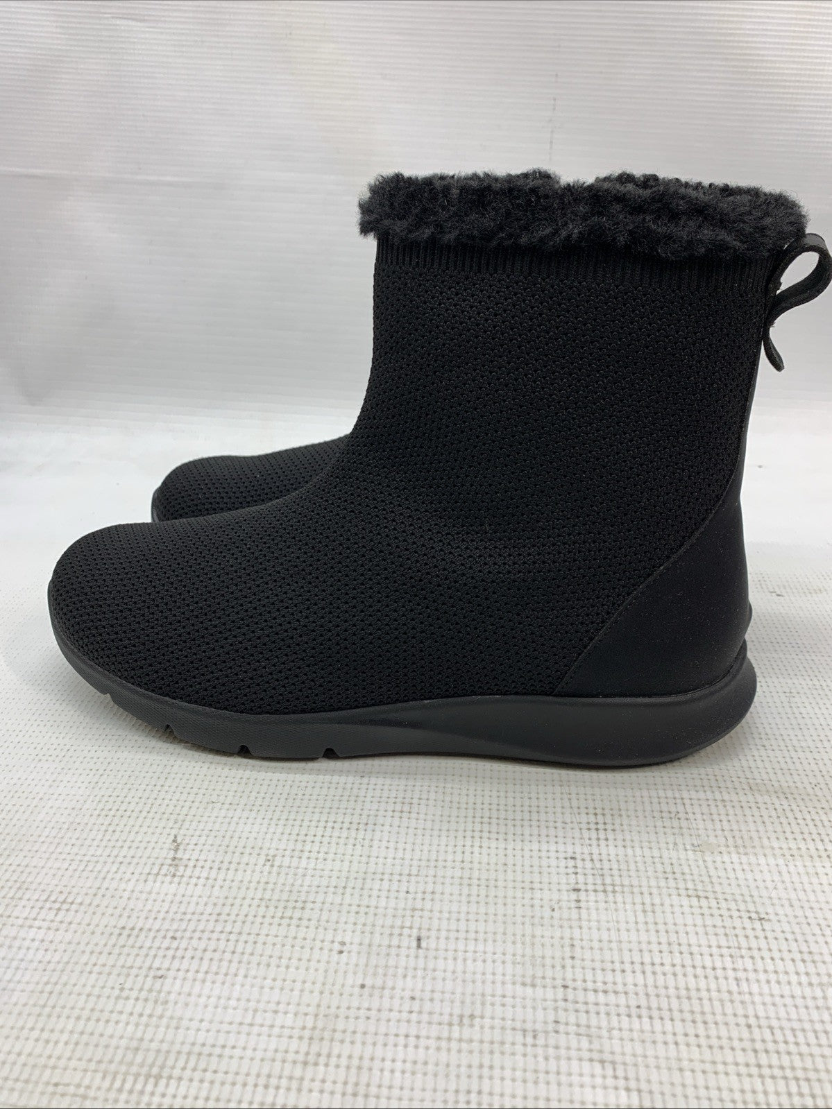 Spenco Women's Cozy Winter Hiking Shoe Black Pull-On Size 10 Outdoor Cozy Shoes