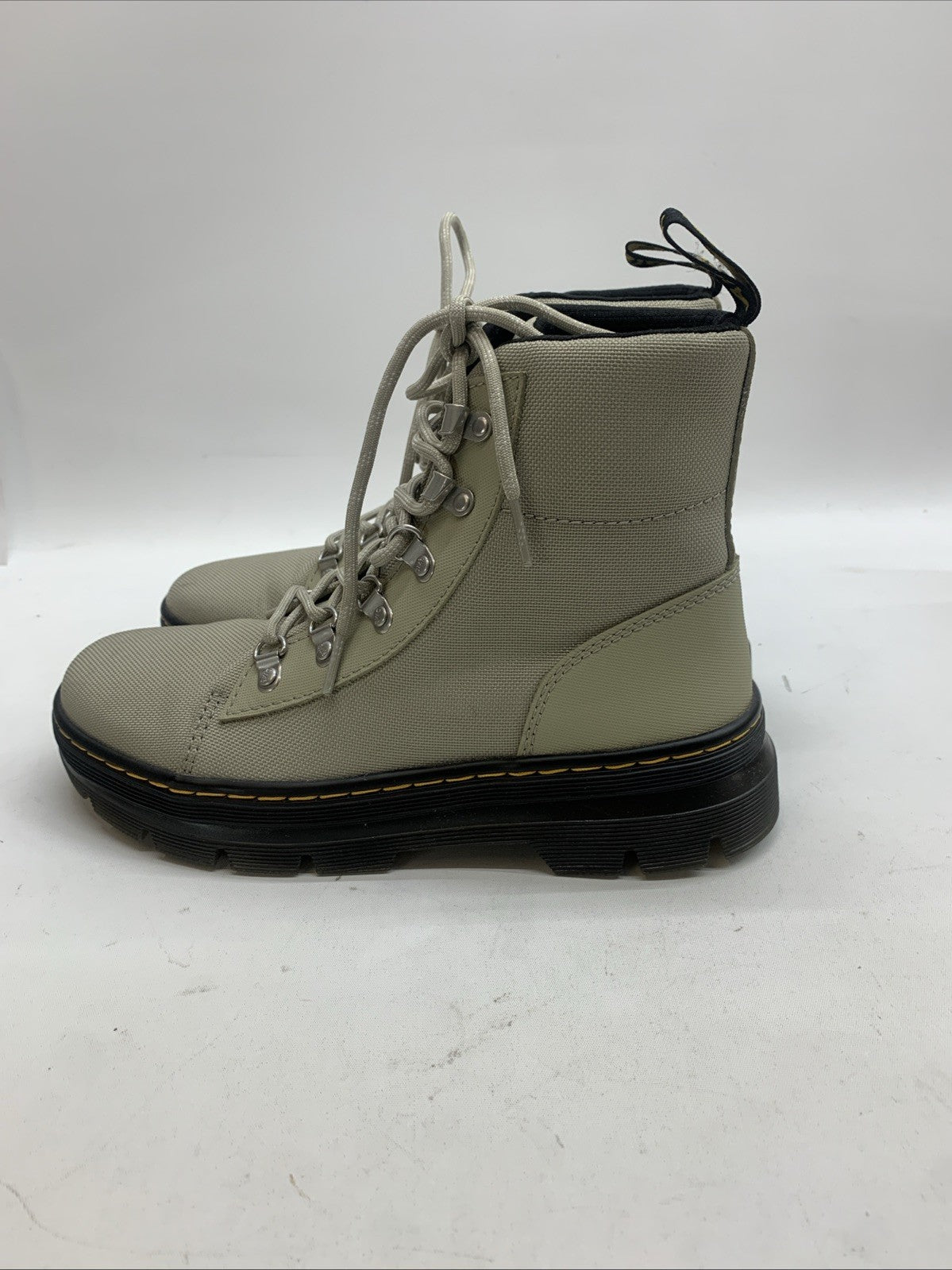 Dr. Martens Combs W Warmed Stone Extra Tough Lace Up Combat Boot Women's Size 8
