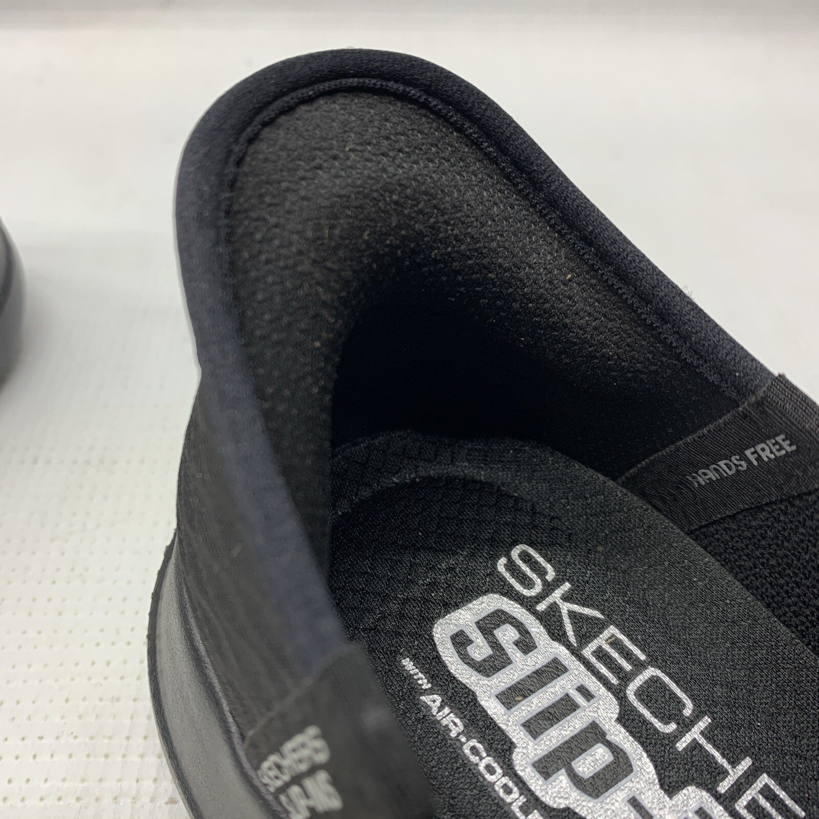 Skechers Women Slip Ins Gowalk Joy Vela Comfortable Shoes Black Size 6.5 Sneaker