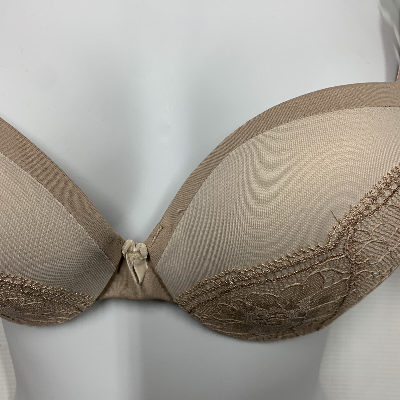 Maidenform DM9900L Love the Lift Push Up & In Strappy Lace Demi Bra Size 36B NWT