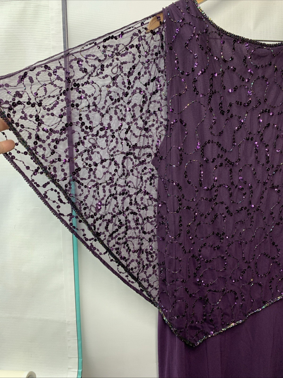 J Kara Sequin Capelet Long Beaded Dress V-neck Pull On Size 22W Purple