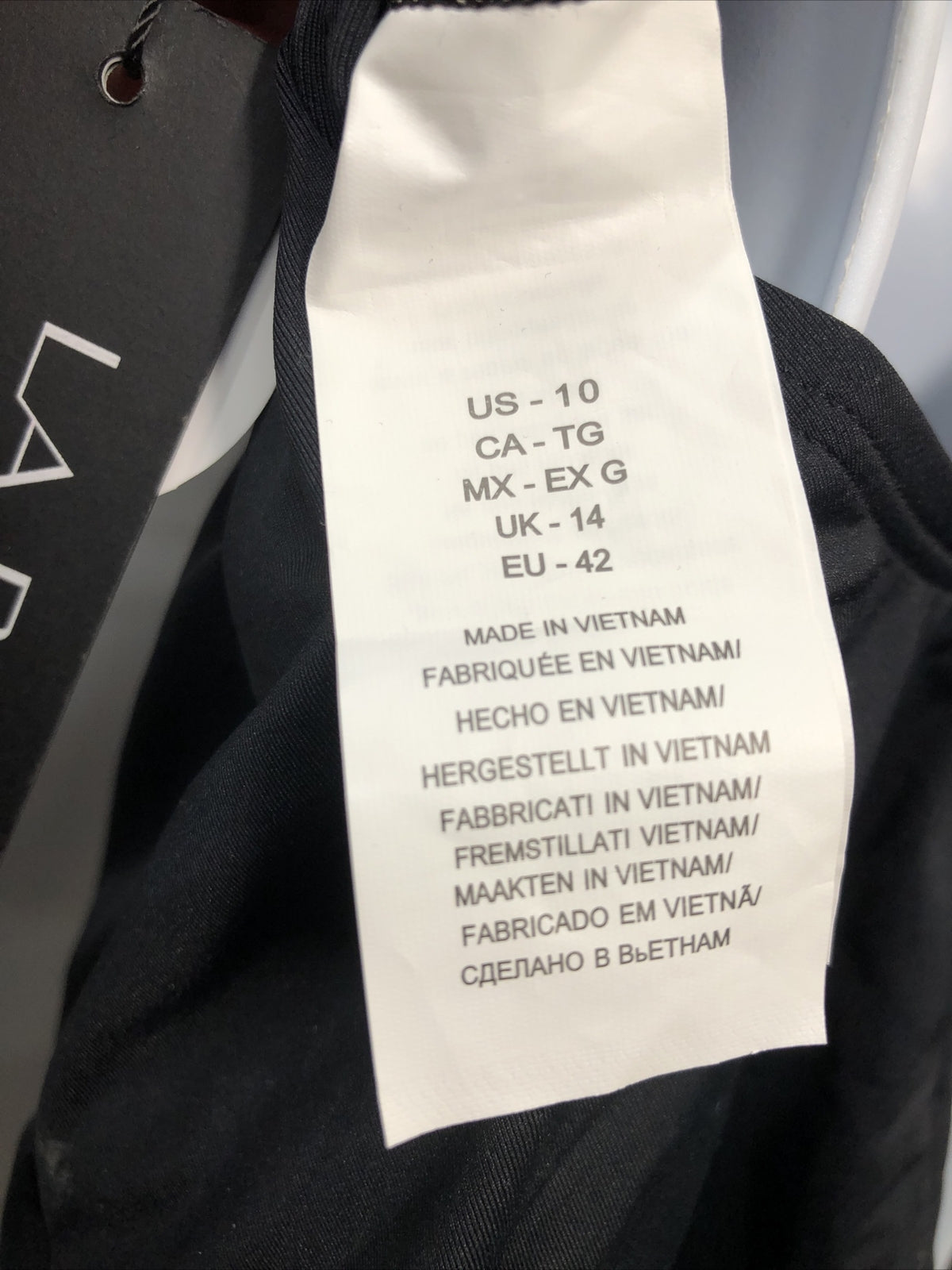 La Blanca Women's Black Island Goddess Multi Strap One-Piece Swimsuit Size 10