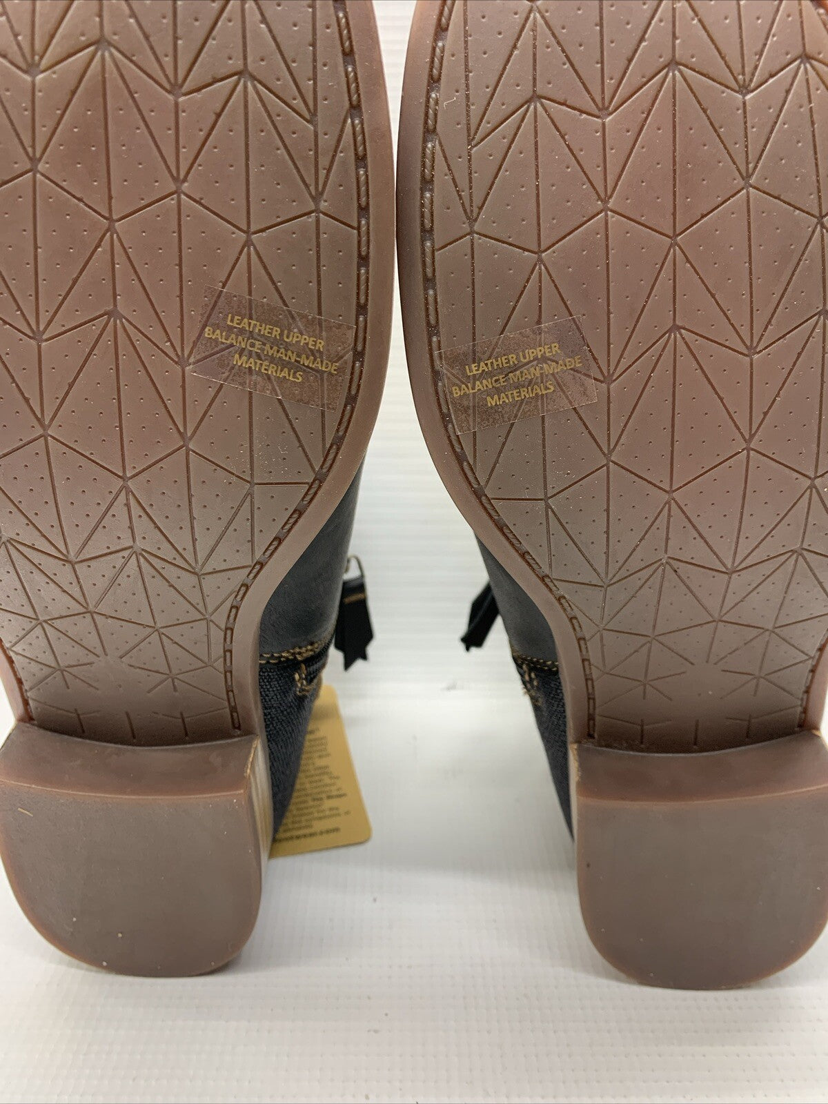 Spenco Waco Dove Creek Black Ankle Boots Womens Size 7.5 Leather Upper Side Zip