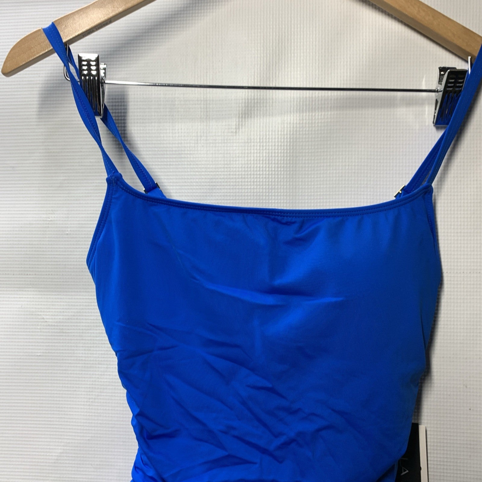 La Blanca One Piece Swimsuit Island Goddess Shirred Side Bathing Suit Size 8