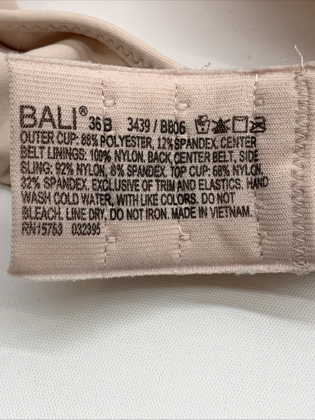 Bali Women's One Smooth U Underwire Bra 36B Rose DF3439 LightIllusion Back smoot