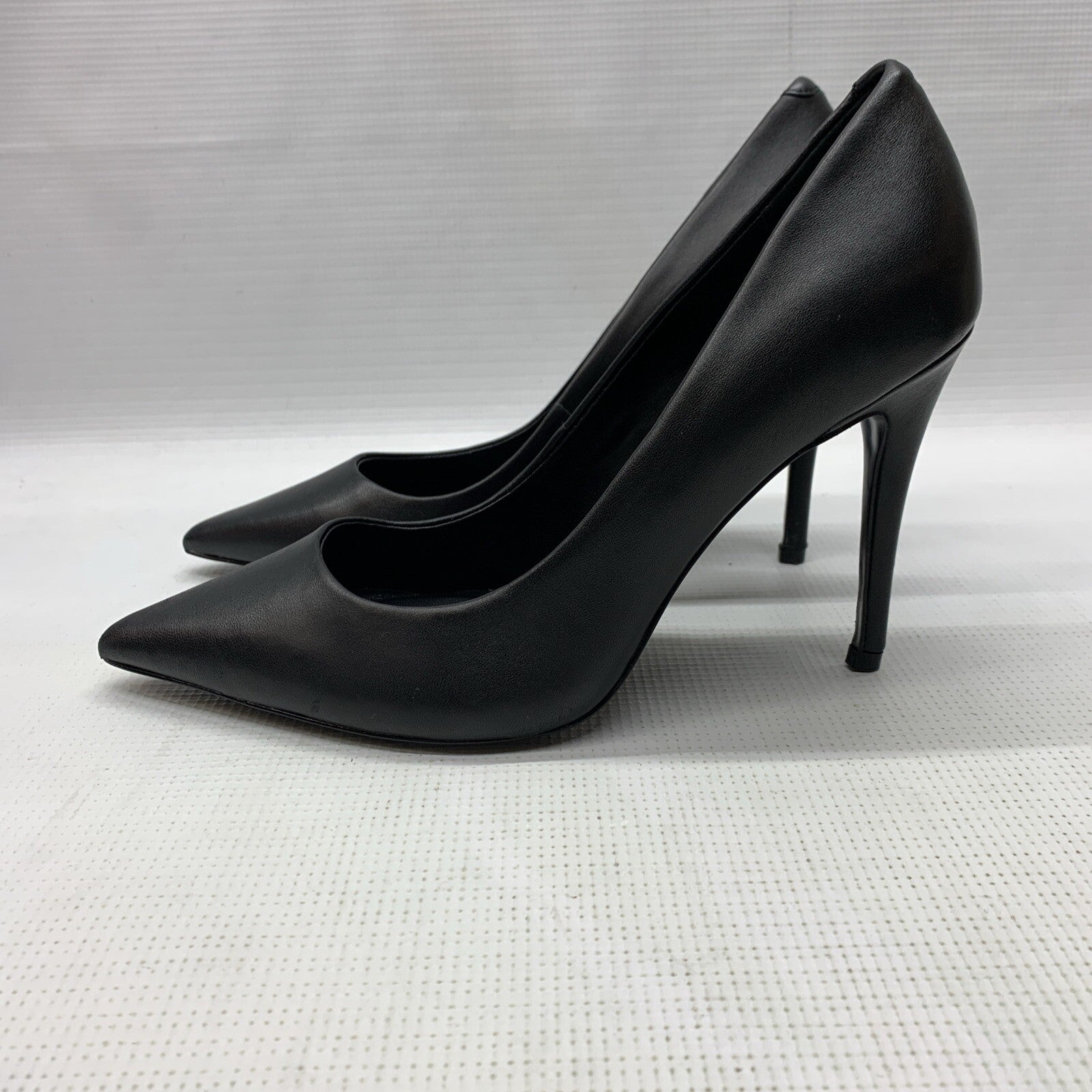 D'Amelio Womens Footwear Black Leather Karyenaa Pump Size 7.5 High Heel Slip-on