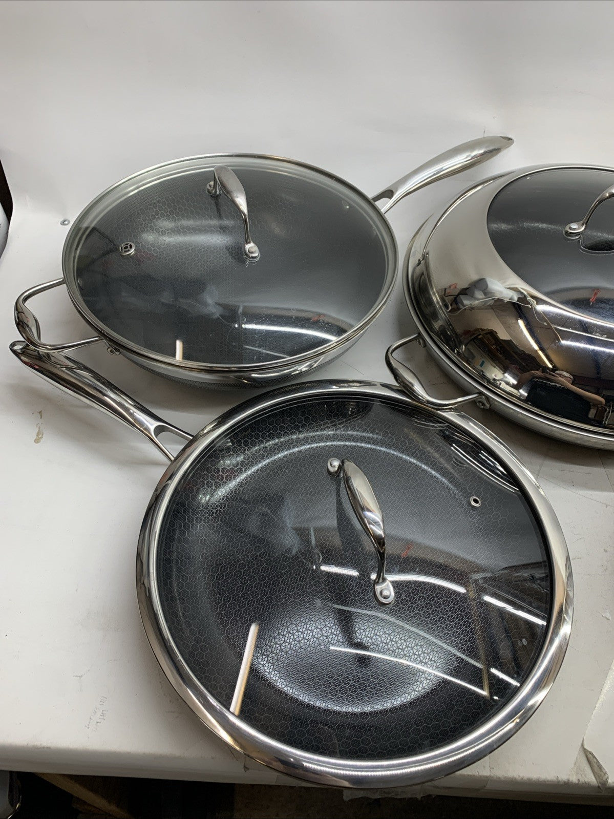 HexClad Hybrid Nonstick 16 Piece Cookware Set, 2, 3, and 8 Quart Pots with Lids